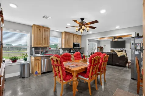7821 County Road 460 Normangee TX 77871