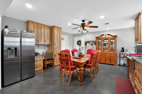 7821 County Road 460 Normangee TX 77871