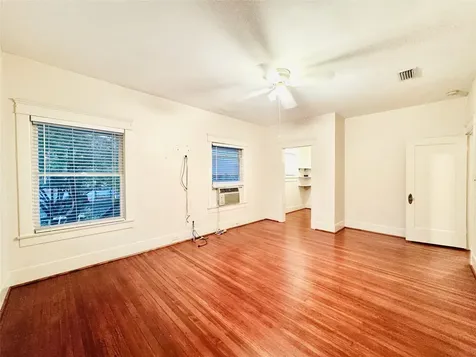 1016 W Alabama Street Houston TX 77006