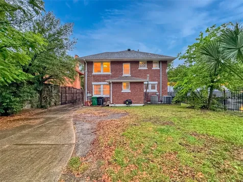 1016 W Alabama Street Houston TX 77006