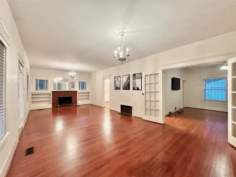 1016 W Alabama Street Houston TX 77006