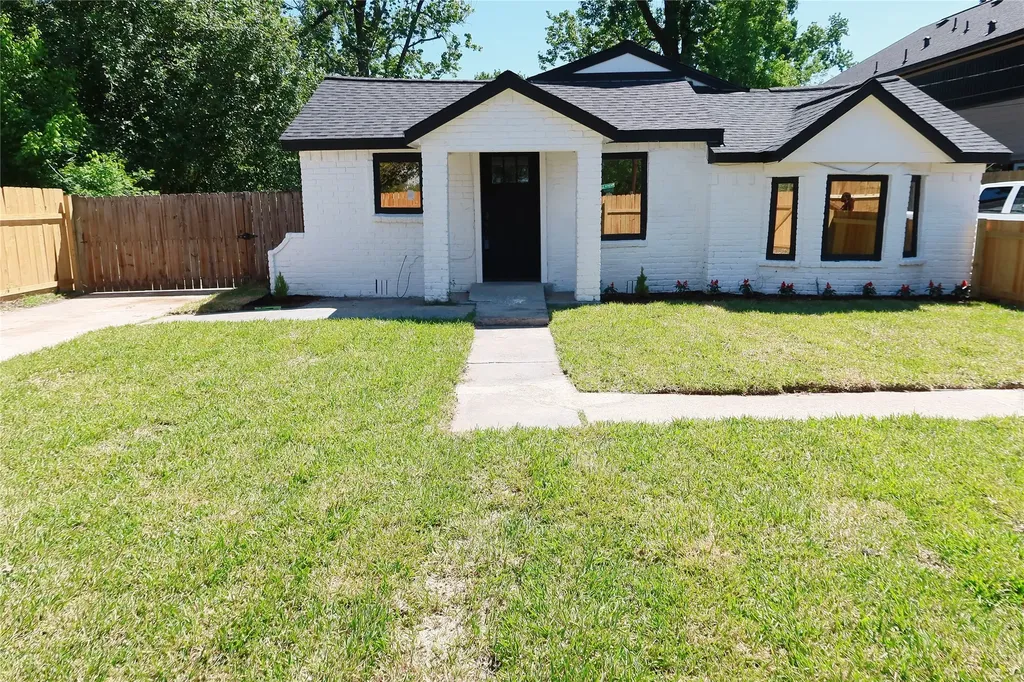 8414 De Priest Street Houston TX 77088