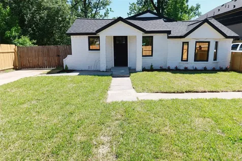 8414 De Priest Street Houston TX 77088