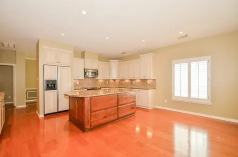 46 Grants Lake Circle Sugar Land TX 77479