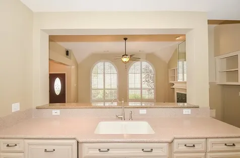 46 Grants Lake Circle Sugar Land TX 77479