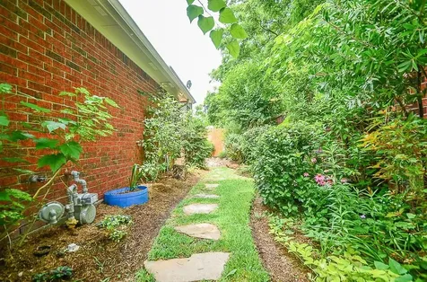 46 Grants Lake Circle Sugar Land TX 77479