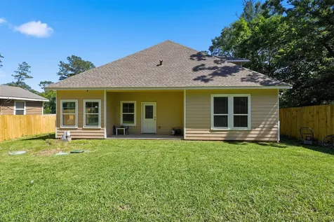 2988 Seminole Street Willis TX 77378