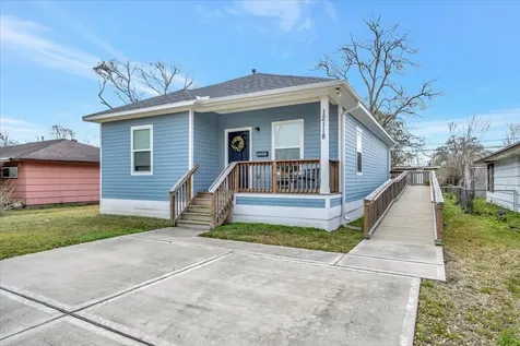12118 Dumas Street Houston TX 77034