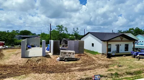 514 Jenni Lane San Leon TX 77539