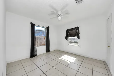 506 Thomas Avenue Pasadena TX 77506