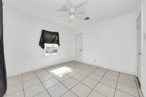 506 Thomas Avenue Pasadena TX 77506