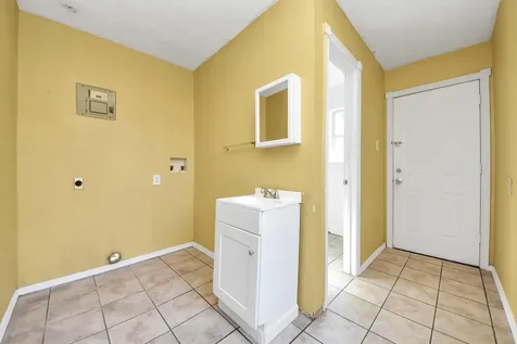 506 Thomas Avenue Pasadena TX 77506