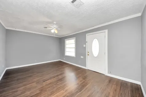 506 Thomas Avenue Pasadena TX 77506
