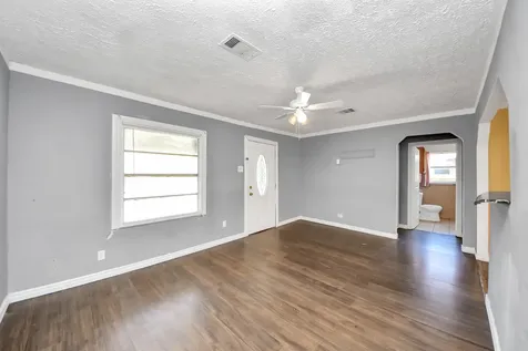 506 Thomas Avenue Pasadena TX 77506