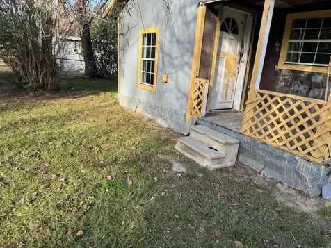 304 Callier Street Palestine TX 75803