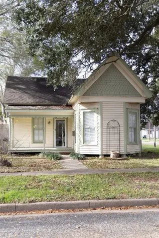 402 Alamo Street El Campo TX 77437