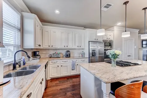 1325 W 24th Street D Houston TX 77008