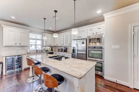 1325 W 24th Street D Houston TX 77008