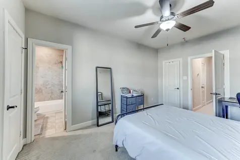 1325 W 24th Street D Houston TX 77008