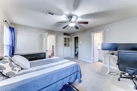 1325 W 24th Street D Houston TX 77008