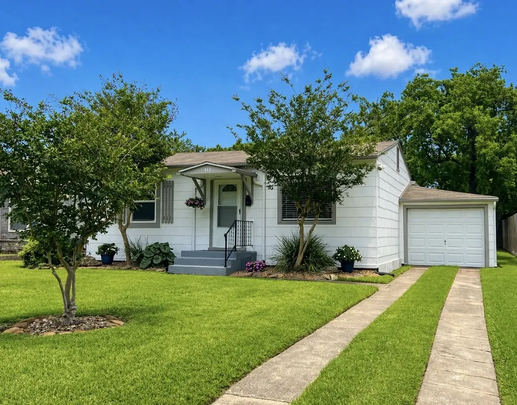 813 12th Avenue N Texas City TX 77590