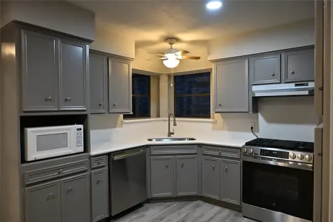10053 W Twin Shore Drive Willis TX 77318