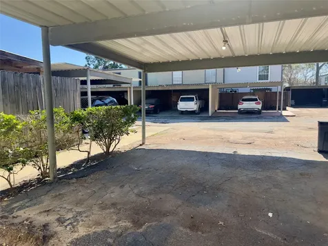 10168 Beekman Place Drive Houston TX 77043