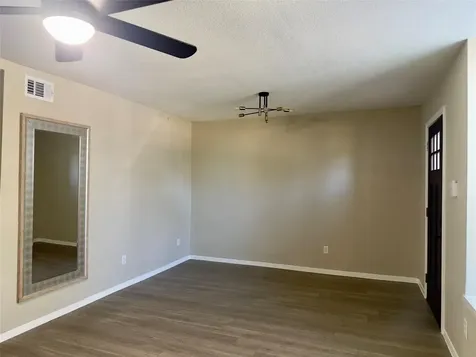 10168 Beekman Place Drive Houston TX 77043