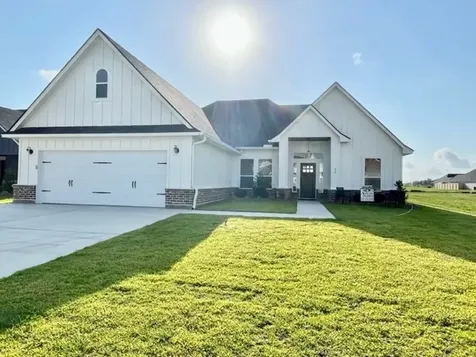 14 Gemstone Court Angleton TX 77515