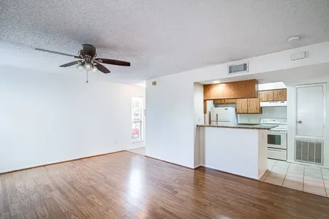 3919 Fairmont Parkway 177 Pasadena TX 77504