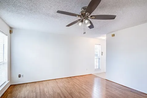 3919 Fairmont Parkway 177 Pasadena TX 77504