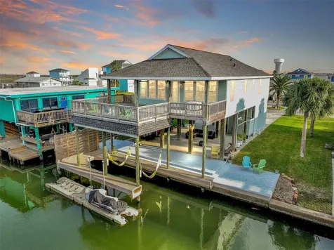16506 Trinidad Way Jamaica Beach TX 77554
