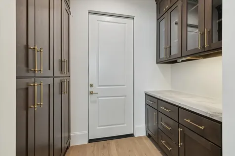 25 Wentworth Gate Path Houston TX 77027