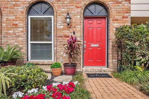 6469 Olympia Drive 66 Houston TX 77057