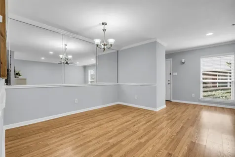 6469 Olympia Drive 66 Houston TX 77057