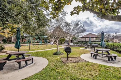 6469 Olympia Drive 66 Houston TX 77057
