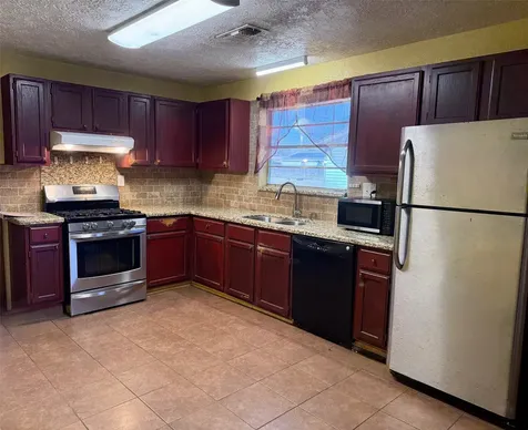 909 Dutch Street Deer Park TX 77536
