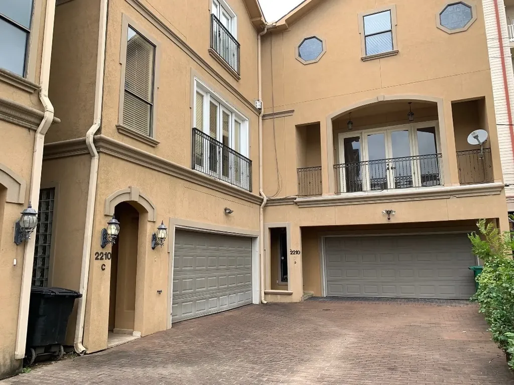 2210 Bellefontaine Street C Houston TX 77030