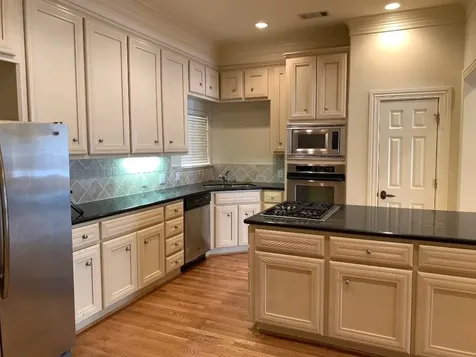 2210 Bellefontaine Street C Houston TX 77030