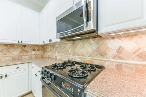 618 Detering Street Houston TX 77007