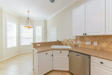 618 Detering Street Houston TX 77007