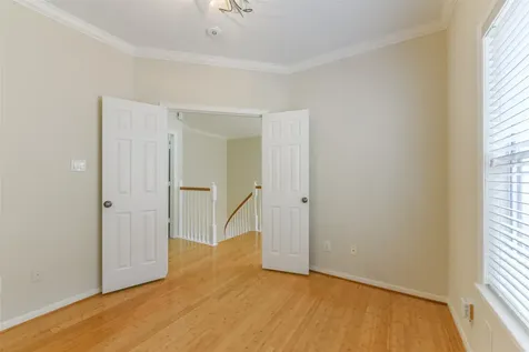 618 Detering Street Houston TX 77007
