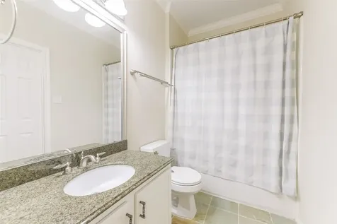 618 Detering Street Houston TX 77007
