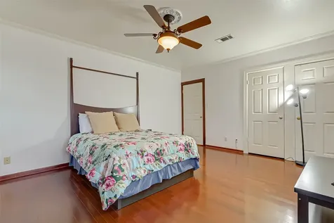 2412 Oakdale Street Houston TX 77004