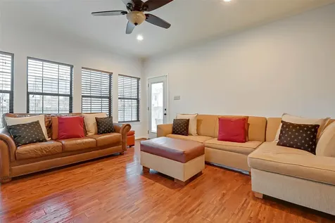 2412 Oakdale Street Houston TX 77004