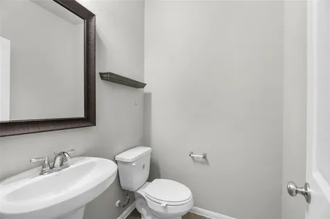5718 Oakhurst Trail Pasadena TX 77505