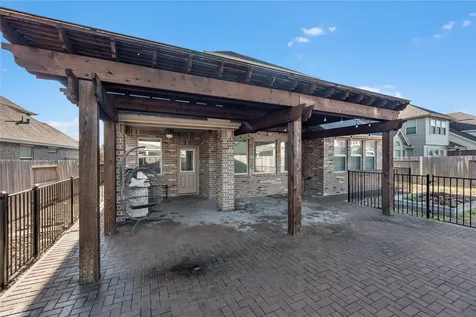 5718 Oakhurst Trail Pasadena TX 77505