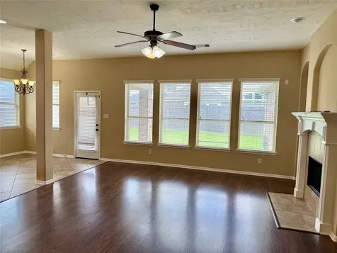 2203 Summit Pass Lane League City TX 77573