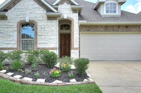 2203 Summit Pass Lane League City TX 77573