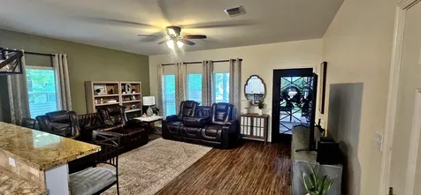 201 Smith Street Columbus TX 78934
